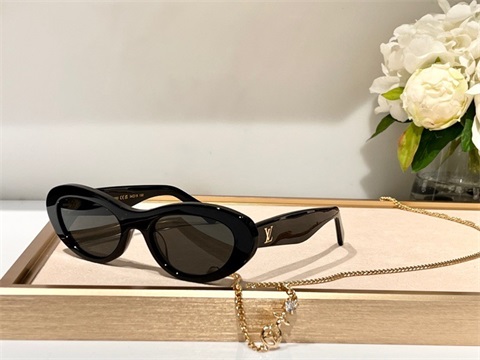 LV sunglass-640